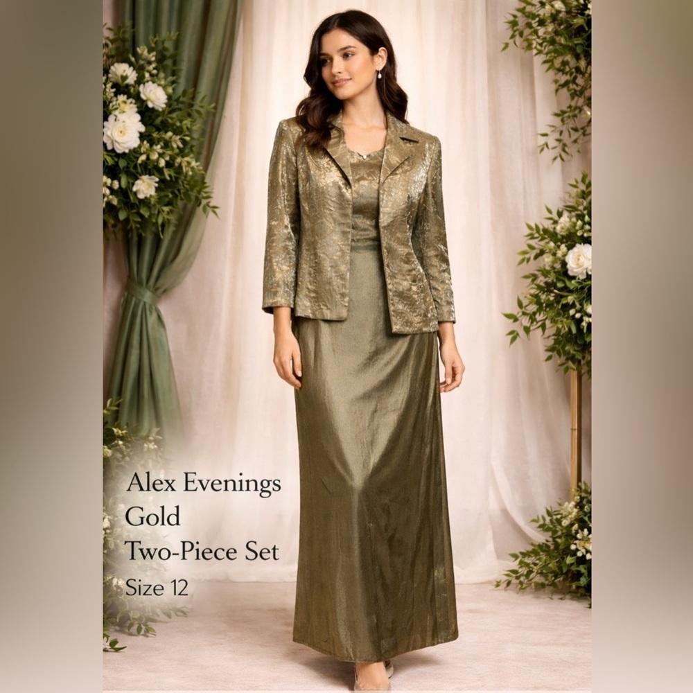 Alex Evenings Green Two-Piece Set